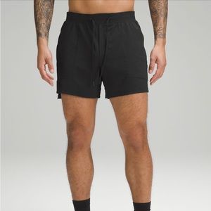 Lululemon license to train 5” LL black large